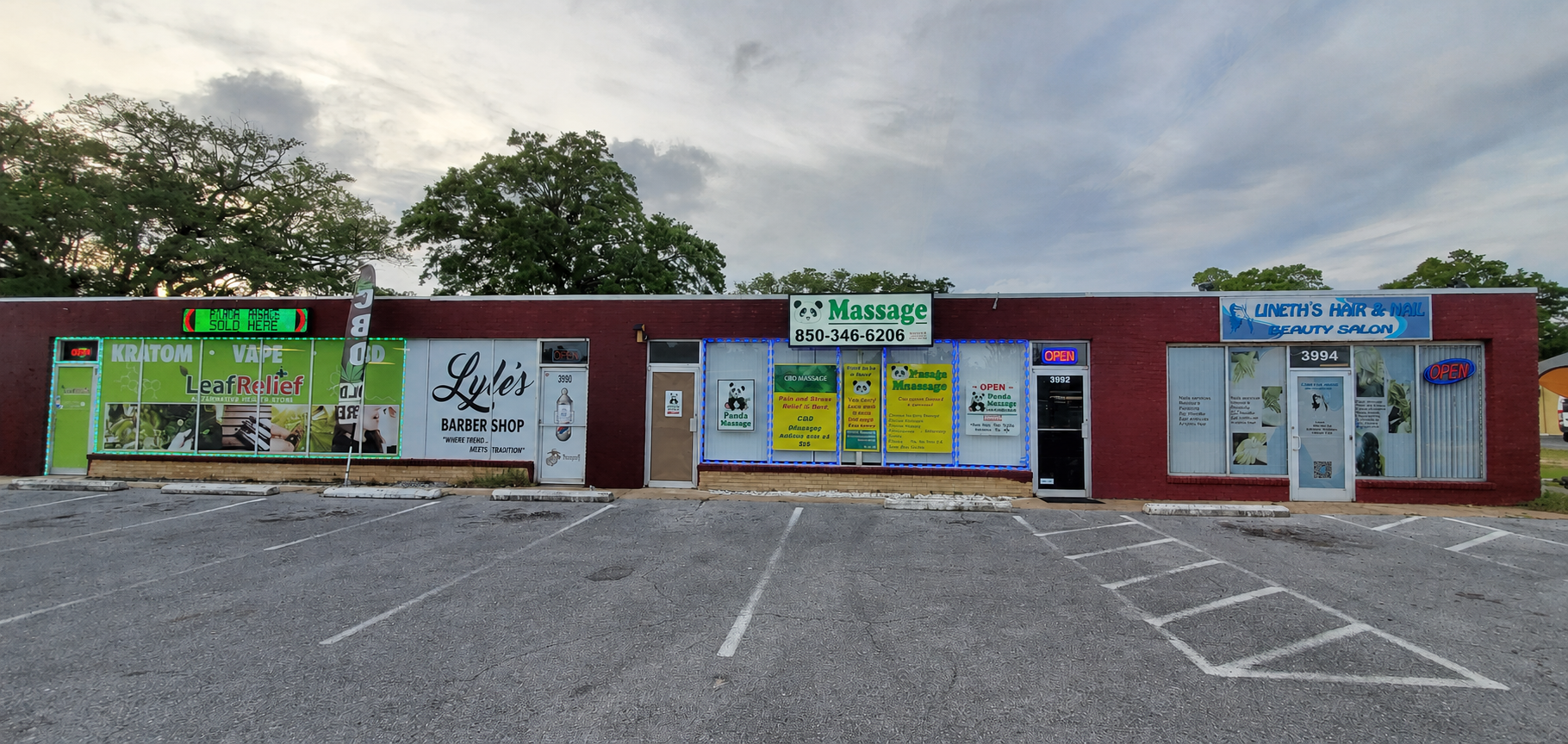 Exterior of Panda Massage on Hwy 90 in Pace, Florida