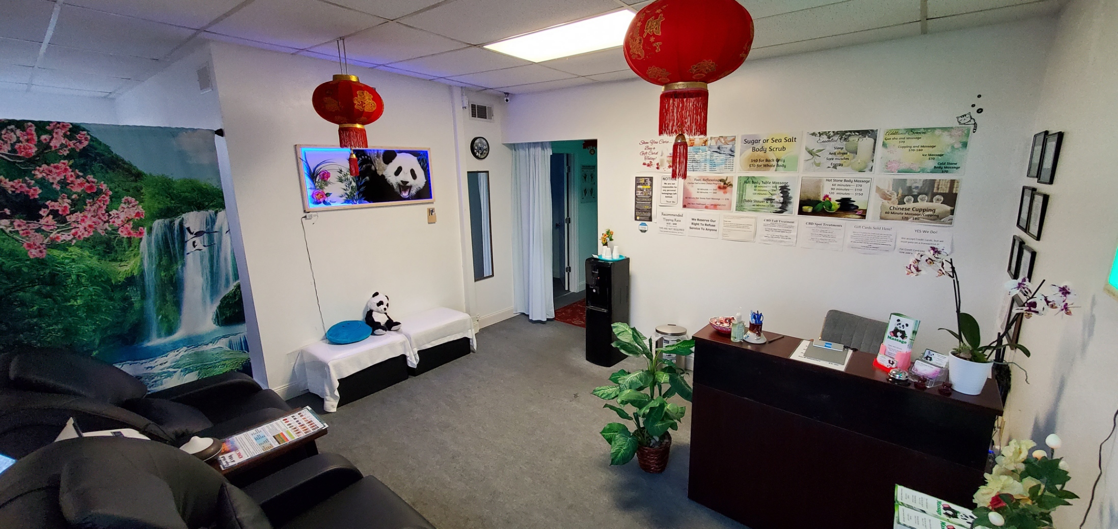 Lobby and front desk at Panda Massage in Pace, Florida