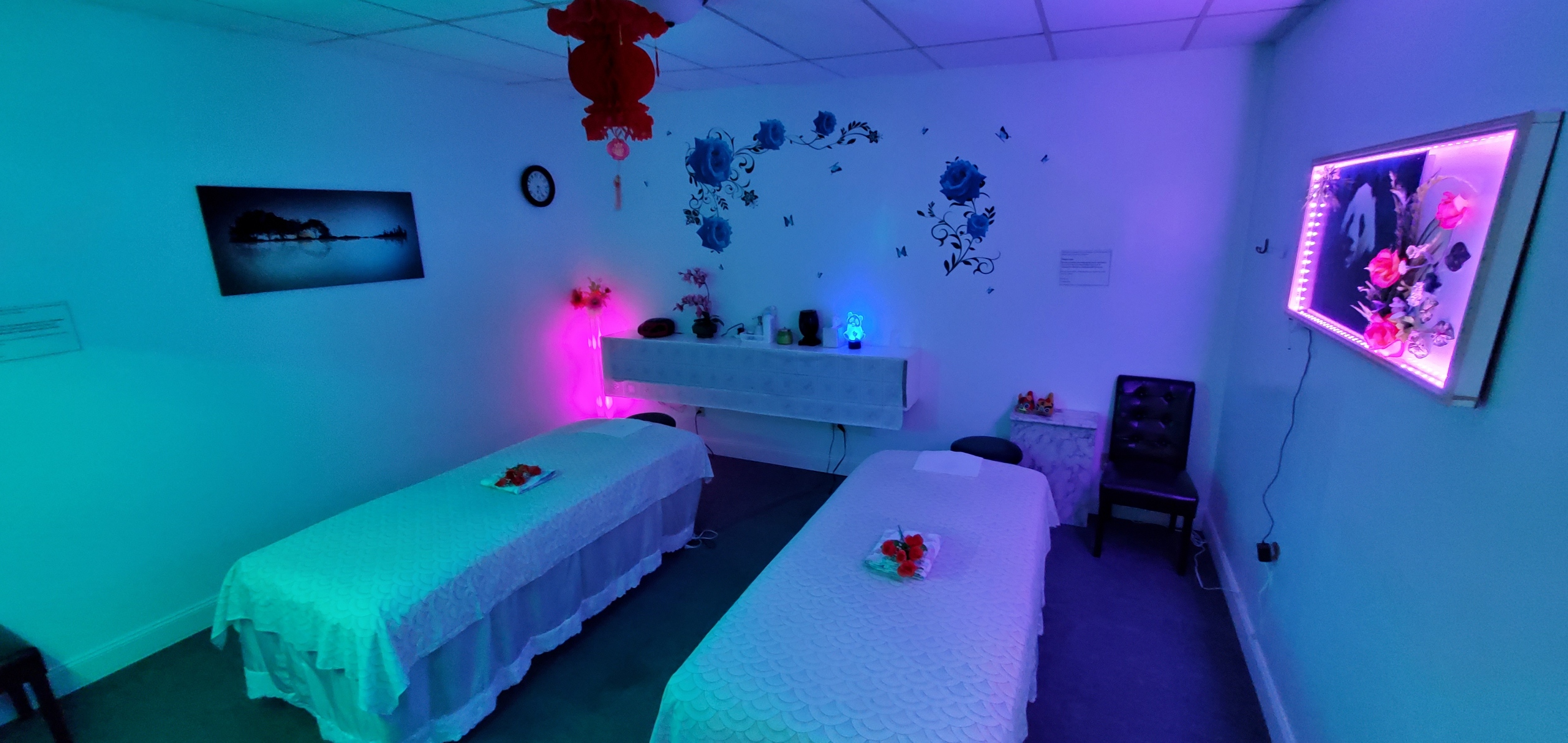 Couples massage room at Panda Massage